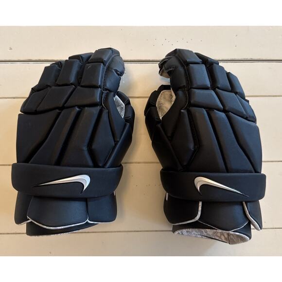 Nike Vapor Pro Dri Fit Mens Size XL Black White Lacrosse Gloves - Picture 1 of 13